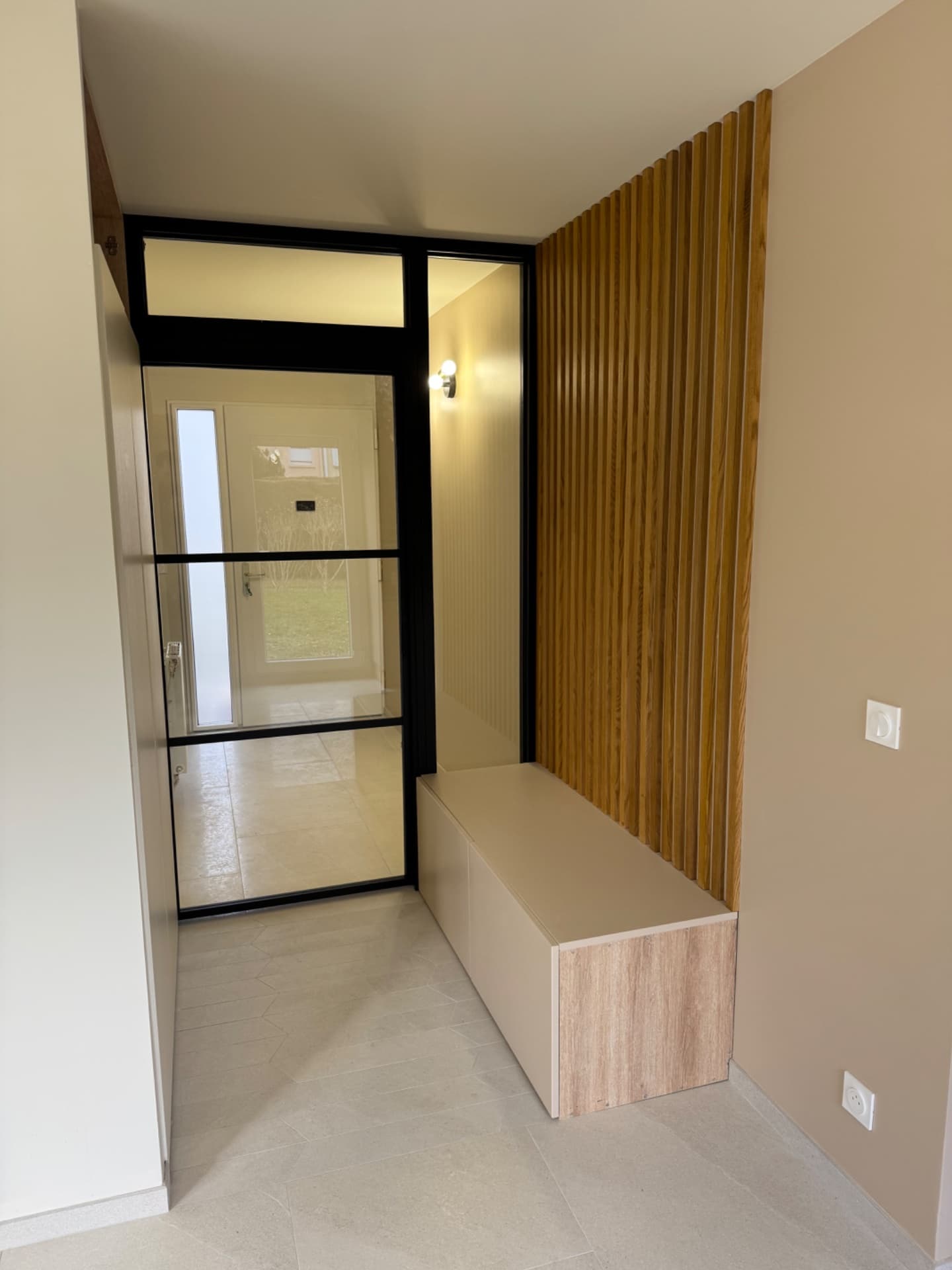 CRÉATION, ENTRÉE CONTEMPORAINE SUR-MESURE