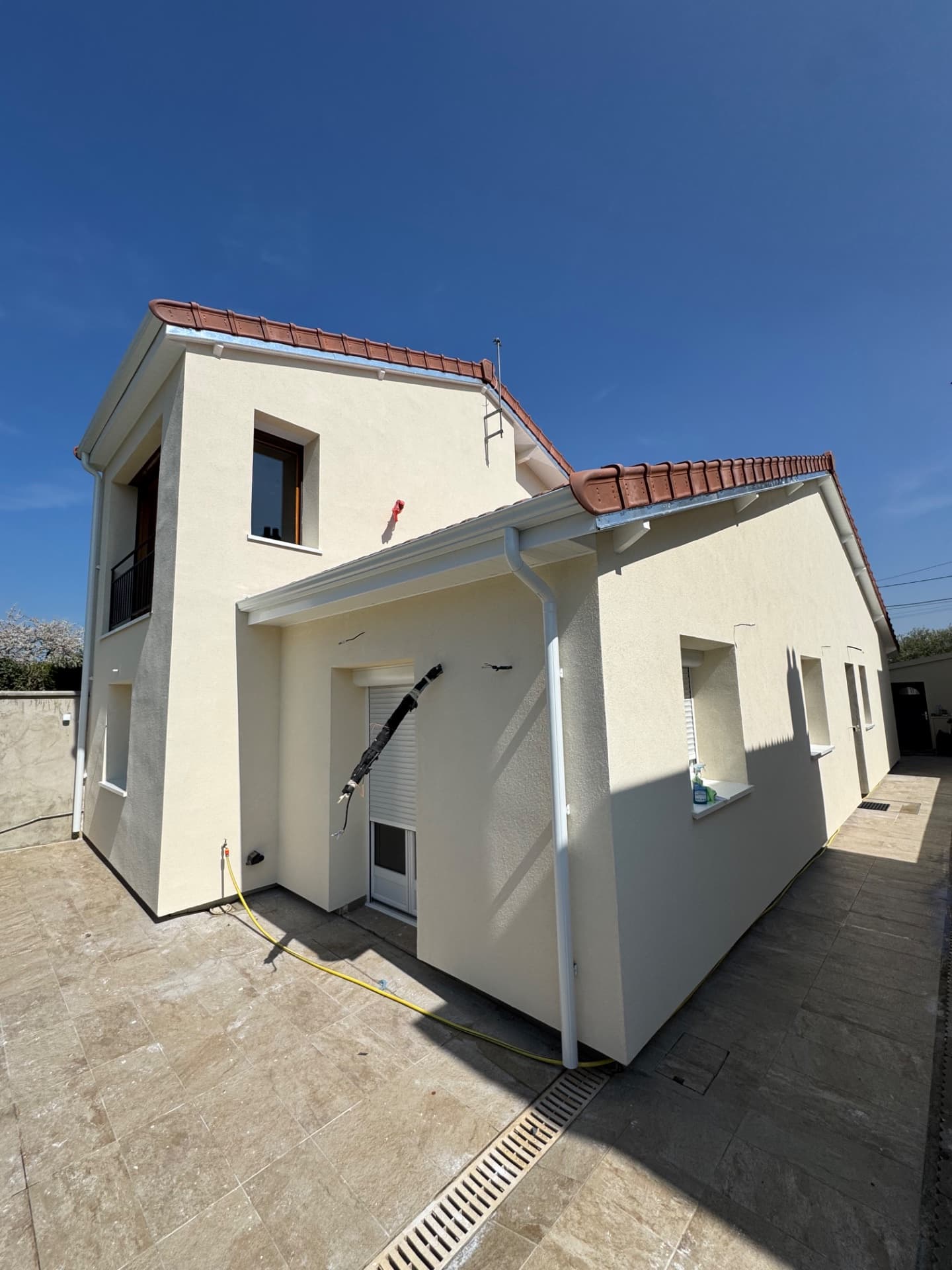 TRAVAUX D’ITE / COUVERTURE / GOUTTIÈRES